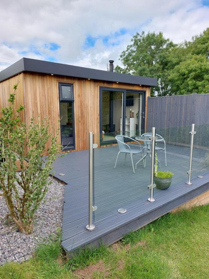 The Den - Modern Cabin With Wood Burning Stove Ludchurch Eksteriør billede